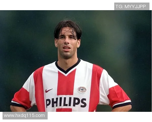 回顾98年荷兰足球明星的辉煌历程与传奇瞬间