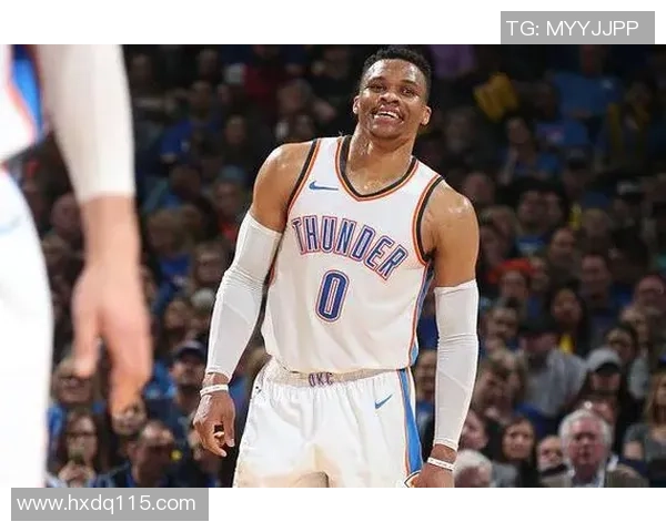 足球明星倾情代言ck内裤展现运动魅力与时尚风范